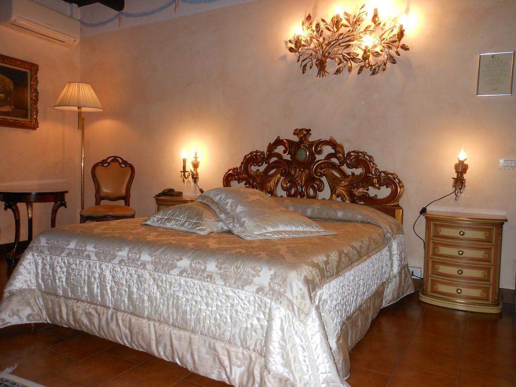 Agriturismo Cassinazza Orsenigo Εξωτερικό φωτογραφία