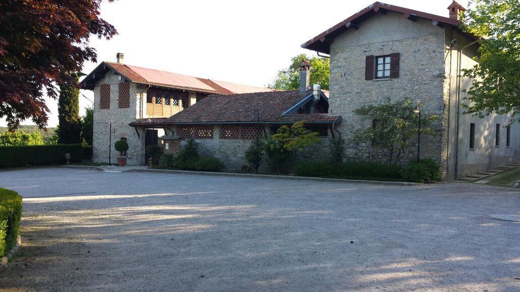 Agriturismo Cassinazza Orsenigo Εξωτερικό φωτογραφία
