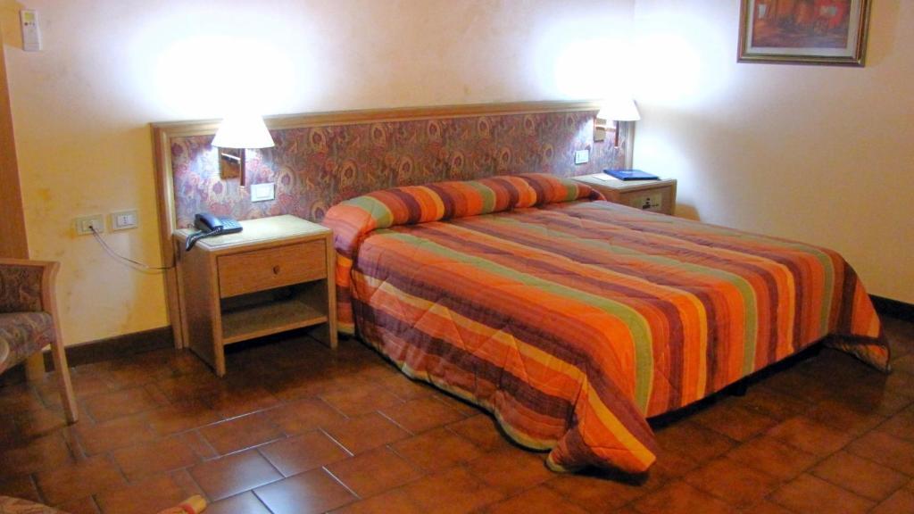 Agriturismo Cassinazza Orsenigo Δωμάτιο φωτογραφία