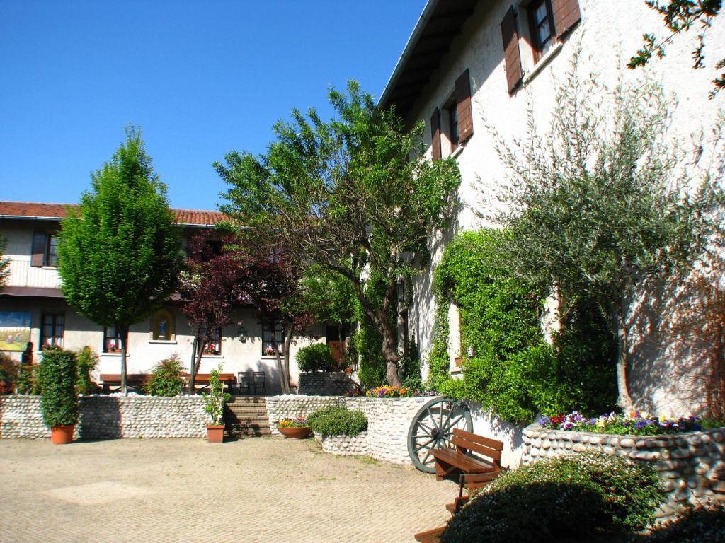 Agriturismo Cassinazza Orsenigo Εξωτερικό φωτογραφία